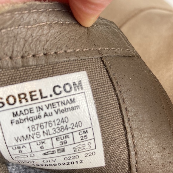 Sorel Cate Suede Cut-Out Chelsea Boot NL3384-240 Sz 8 Tan Bootie Normcore Winter - Picture 11 of 16